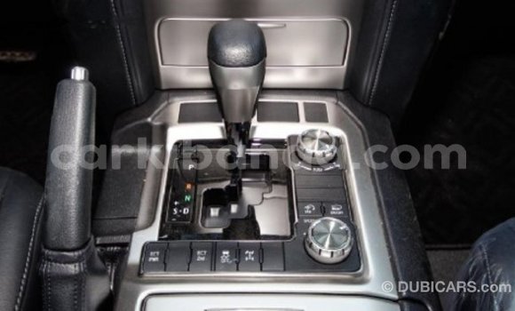 Buy Import Toyota Land Cruiser White Car in Import - Dubai in Uganda Buy Import Toyota Land Cruiser White Car in Import - Dubai in Uganda