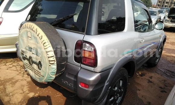 Buy Used Toyota RAV4 Silver Car in Kampala in Uganda Buy Used Toyota RAV4 Silver Car in Kampala in Uganda