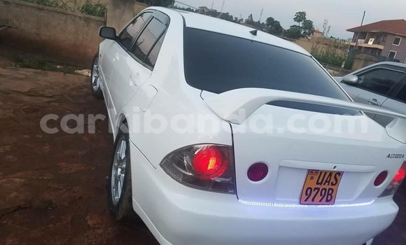 Buy Used Toyota Altezza White Car in Kampala in Uganda Buy Used Toyota Altezza White Car in Kampala in Uganda