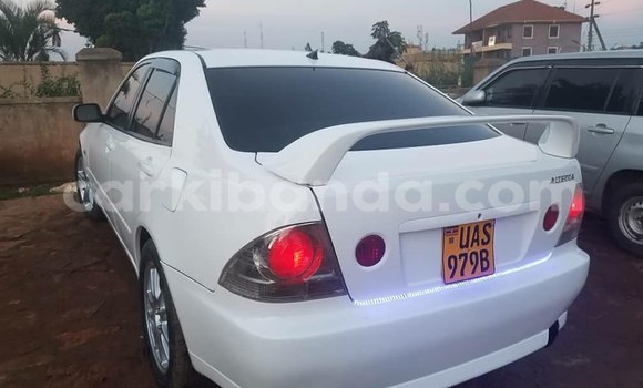 Buy Used Toyota Altezza White Car in Kampala in Uganda Buy Used Toyota Altezza White Car in Kampala in Uganda