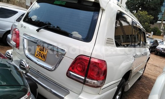 Buy Used Toyota Land Cruiser White Car in Kampala in Uganda Buy Used Toyota Land Cruiser White Car in Kampala in Uganda