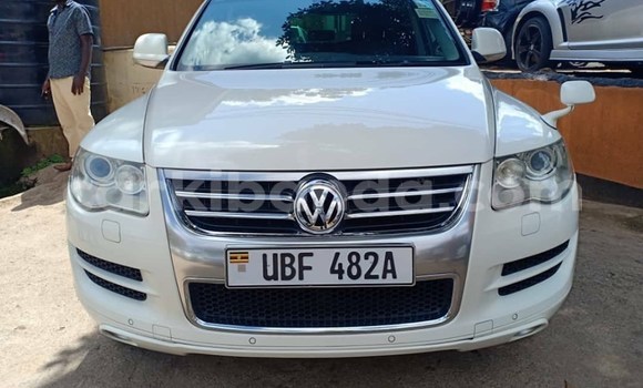 Buy Used Volkswagen Touareg White Car in Kampala in Uganda Buy Used Volkswagen Touareg White Car in Kampala in Uganda