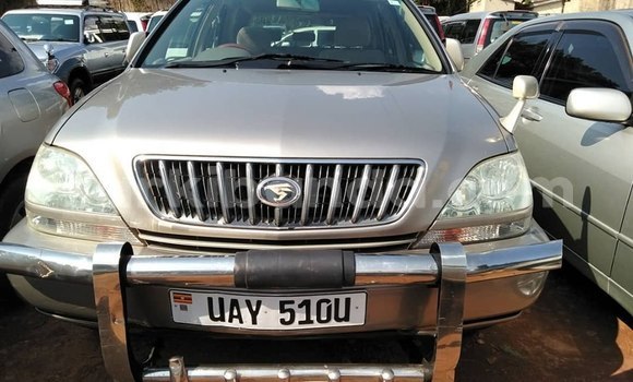 Buy Used Toyota Harrier Beige Car in Kampala in Uganda Buy Used Toyota Harrier Beige Car in Kampala in Uganda