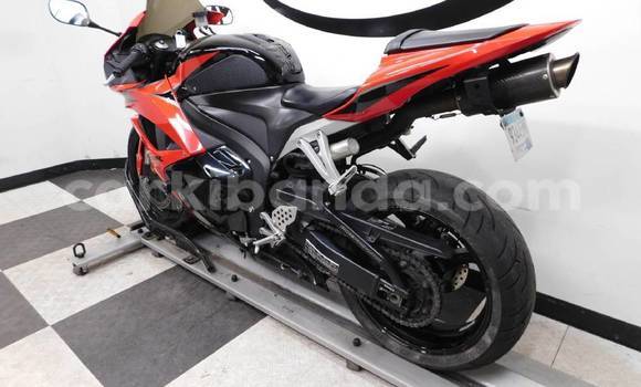 Buy Used Honda CBR 1000 RR Red Bike in Kampala in Uganda Buy Used Honda CBR 1000 RR Red Bike in Kampala in Uganda