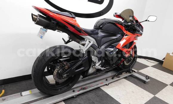 Buy Used Honda CBR 1000 RR Red Bike in Kampala in Uganda Buy Used Honda CBR 1000 RR Red Bike in Kampala in Uganda