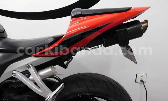 Buy Used Honda CBR 1000 RR Red Bike in Kampala in Uganda Buy Used Honda CBR 1000 RR Red Bike in Kampala in Uganda