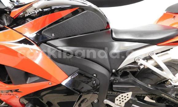 Buy Used Honda CBR 1000 RR Red Bike in Kampala in Uganda Buy Used Honda CBR 1000 RR Red Bike in Kampala in Uganda