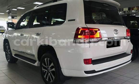 Buy Used Toyota Land Cruiser White Car in Kampala in Uganda Buy Used Toyota Land Cruiser White Car in Kampala in Uganda