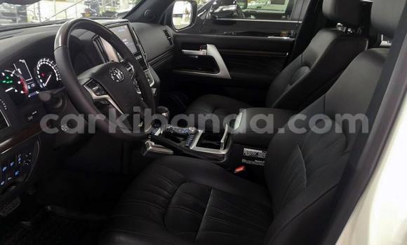 Buy Used Toyota Land Cruiser White Car in Kampala in Uganda Buy Used Toyota Land Cruiser White Car in Kampala in Uganda