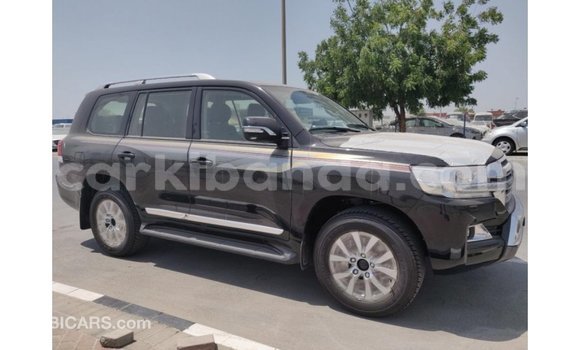 Gura Imported Toyota Land Cruiser Black Imodoka i Import - Dubai mu Uganda Gura Imported Toyota Land Cruiser Black Imodoka i Import - Dubai mu Uganda