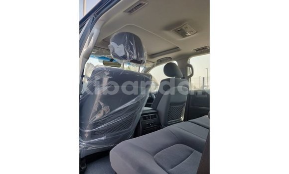 Gura Imported Toyota Land Cruiser Black Imodoka i Import - Dubai mu Uganda Gura Imported Toyota Land Cruiser Black Imodoka i Import - Dubai mu Uganda