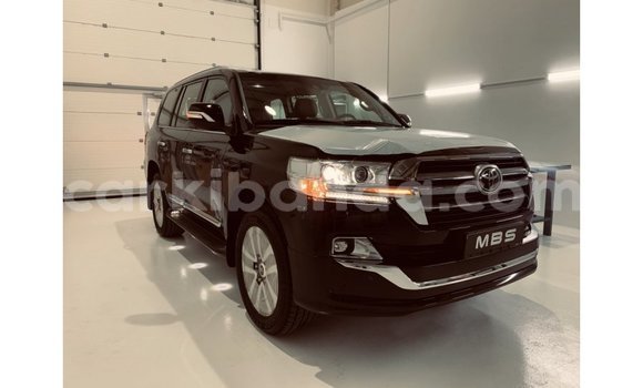 Gura Imported Toyota Land Cruiser Black Imodoka i Import - Dubai mu Uganda Gura Imported Toyota Land Cruiser Black Imodoka i Import - Dubai mu Uganda