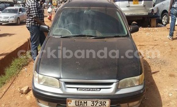 Acheter Occasion Voiture Toyota Carina Noir à Kampala, Ouganda Acheter Occasion Voiture Toyota Carina Noir à Kampala, Ouganda