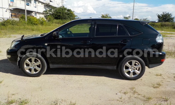Nunua Ilio tumika Toyota Harrier Nyeusi Gari ndani ya Kampala nchini Uganda Nunua Ilio tumika Toyota Harrier Nyeusi Gari ndani ya Kampala nchini Uganda