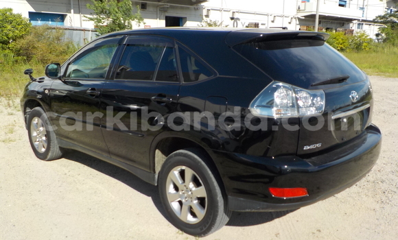 Nunua Ilio tumika Toyota Harrier Nyeusi Gari ndani ya Kampala nchini Uganda Nunua Ilio tumika Toyota Harrier Nyeusi Gari ndani ya Kampala nchini Uganda