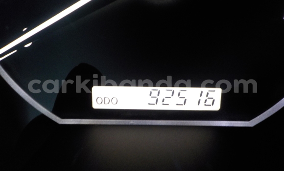 Nunua Ilio tumika Toyota Harrier Nyeusi Gari ndani ya Kampala nchini Uganda Nunua Ilio tumika Toyota Harrier Nyeusi Gari ndani ya Kampala nchini Uganda