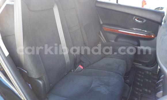 Nunua Ilio tumika Toyota Harrier Nyeusi Gari ndani ya Kampala nchini Uganda Nunua Ilio tumika Toyota Harrier Nyeusi Gari ndani ya Kampala nchini Uganda