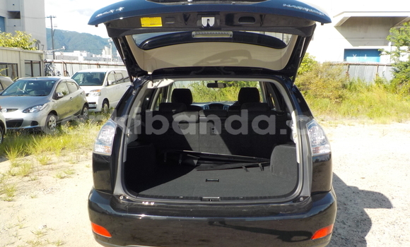 Nunua Ilio tumika Toyota Harrier Nyeusi Gari ndani ya Kampala nchini Uganda Nunua Ilio tumika Toyota Harrier Nyeusi Gari ndani ya Kampala nchini Uganda