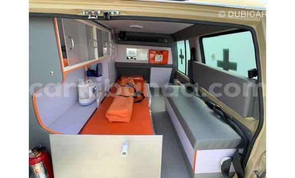 Buy Import Toyota Land Cruiser Beige Car in Import - Dubai in Uganda Buy Import Toyota Land Cruiser Beige Car in Import - Dubai in Uganda