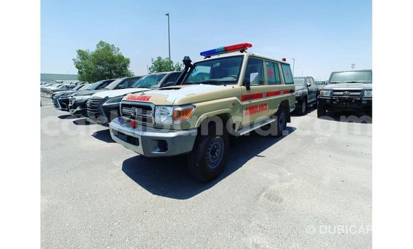 Buy Import Toyota Land Cruiser Beige Car in Import - Dubai in Uganda Buy Import Toyota Land Cruiser Beige Car in Import - Dubai in Uganda