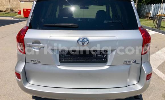 Gura Yakoze Toyota RAV4 Other Imodoka i Kampala mu Uganda Gura Yakoze Toyota RAV4 Other Imodoka i Kampala mu Uganda