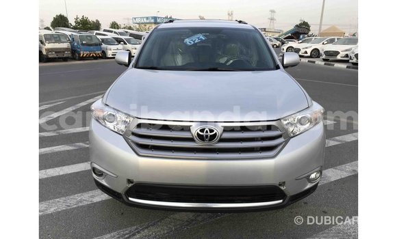 Gura Imported Toyota Highlander Other Imodoka i Import - Dubai mu Uganda Gura Imported Toyota Highlander Other Imodoka i Import - Dubai mu Uganda