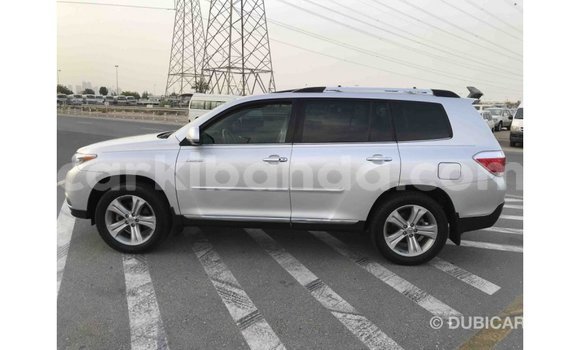 Gura Imported Toyota Highlander Other Imodoka i Import - Dubai mu Uganda Gura Imported Toyota Highlander Other Imodoka i Import - Dubai mu Uganda