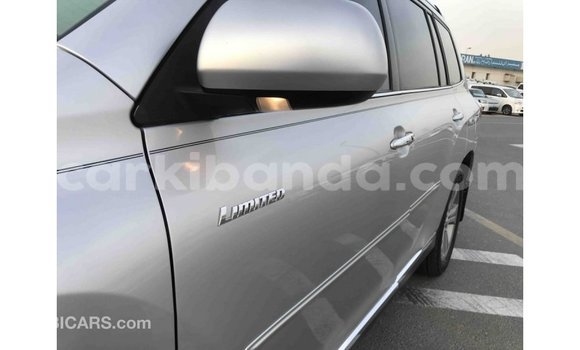 Gura Imported Toyota Highlander Other Imodoka i Import - Dubai mu Uganda Gura Imported Toyota Highlander Other Imodoka i Import - Dubai mu Uganda