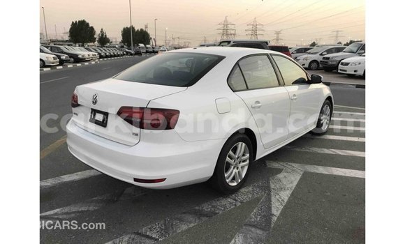 Gura Imported Volkswagen Jetta White Imodoka i Import - Dubai mu Uganda Gura Imported Volkswagen Jetta White Imodoka i Import - Dubai mu Uganda
