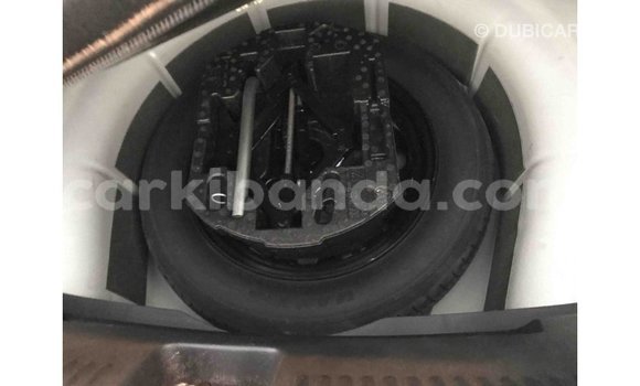 Gura Imported Volkswagen Jetta White Imodoka i Import - Dubai mu Uganda Gura Imported Volkswagen Jetta White Imodoka i Import - Dubai mu Uganda