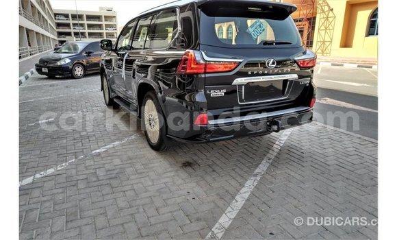 Acheter Import Voiture Lexus LX Noir à Import - Dubai, Ouganda Acheter Import Voiture Lexus LX Noir à Import - Dubai, Ouganda