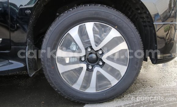 Acheter Import Voiture Toyota Land Cruiser Noir à Import - Dubai, Ouganda Acheter Import Voiture Toyota Land Cruiser Noir à Import - Dubai, Ouganda