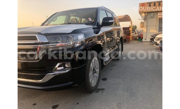Gura Imported Toyota Land Cruiser Black Imodoka i Import - Dubai mu Uganda Gura Imported Toyota Land Cruiser Black Imodoka i Import - Dubai mu Uganda