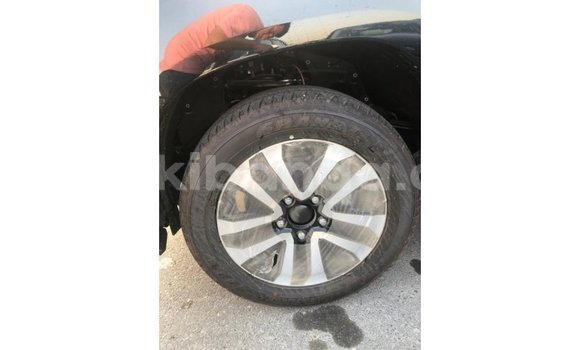 Gura Imported Toyota Land Cruiser Black Imodoka i Import - Dubai mu Uganda Gura Imported Toyota Land Cruiser Black Imodoka i Import - Dubai mu Uganda