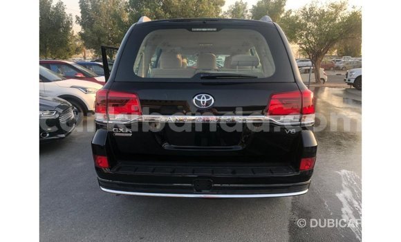 Gura Imported Toyota Land Cruiser Black Imodoka i Import - Dubai mu Uganda Gura Imported Toyota Land Cruiser Black Imodoka i Import - Dubai mu Uganda