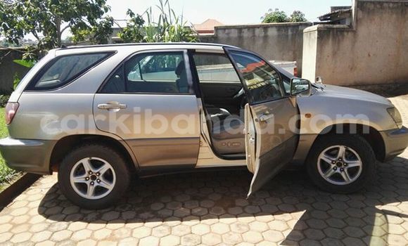 Gura Yakoze Toyota Harrier Other Imodoka i Kampala mu Uganda Gura Yakoze Toyota Harrier Other Imodoka i Kampala mu Uganda