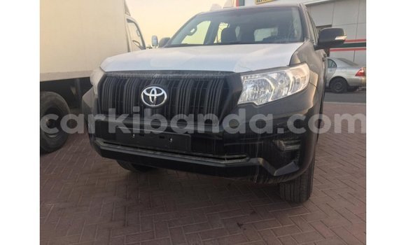 Acheter Import Voiture Toyota Prado Noir à Import - Dubai, Ouganda Acheter Import Voiture Toyota Prado Noir à Import - Dubai, Ouganda