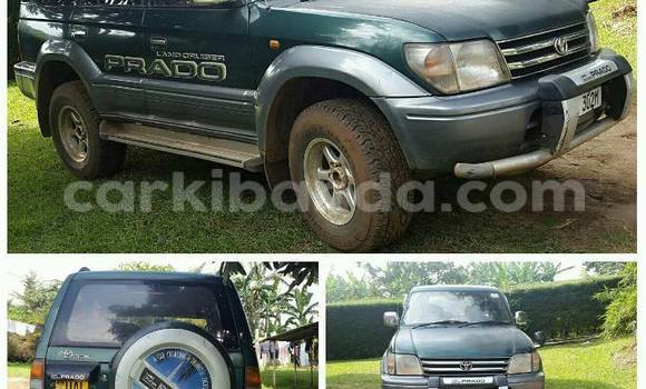 Nunua Ilio tumika Toyota Land Cruiser Gari ndani ya Kampala nchini Uganda Nunua Ilio tumika Toyota Land Cruiser Gari ndani ya Kampala nchini Uganda