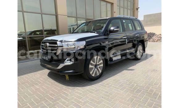 Acheter Import Voiture Toyota Land Cruiser Noir à Import - Dubai, Ouganda Acheter Import Voiture Toyota Land Cruiser Noir à Import - Dubai, Ouganda