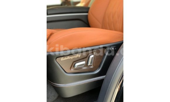 Acheter Import Voiture Toyota Land Cruiser Noir à Import - Dubai, Ouganda Acheter Import Voiture Toyota Land Cruiser Noir à Import - Dubai, Ouganda