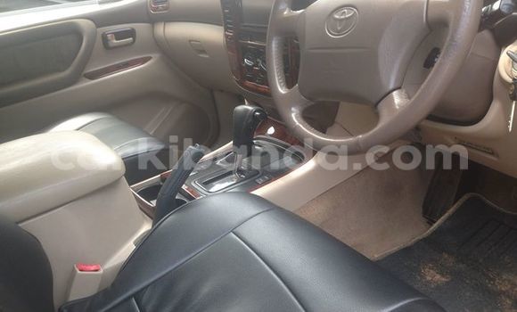 Buy Used Toyota Land Cruiser Silver Car in Kampala in Uganda Buy Used Toyota Land Cruiser Silver Car in Kampala in Uganda