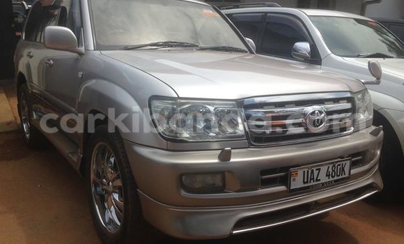 Buy Used Toyota Land Cruiser Silver Car in Kampala in Uganda Buy Used Toyota Land Cruiser Silver Car in Kampala in Uganda