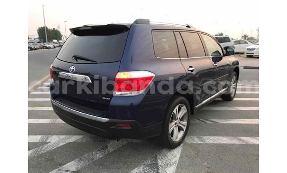 Buy Import Toyota Highlander Blue Car in Import - Dubai in Uganda Buy Import Toyota Highlander Blue Car in Import - Dubai in Uganda