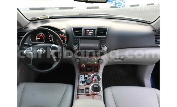 Buy Import Toyota Highlander Blue Car in Import - Dubai in Uganda Buy Import Toyota Highlander Blue Car in Import - Dubai in Uganda