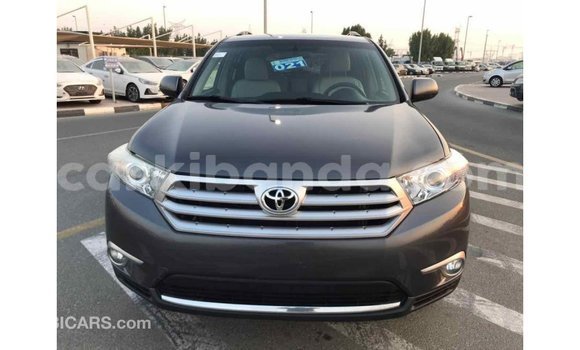 Buy Import Toyota Highlander Other Car in Import - Dubai in Uganda Buy Import Toyota Highlander Other Car in Import - Dubai in Uganda