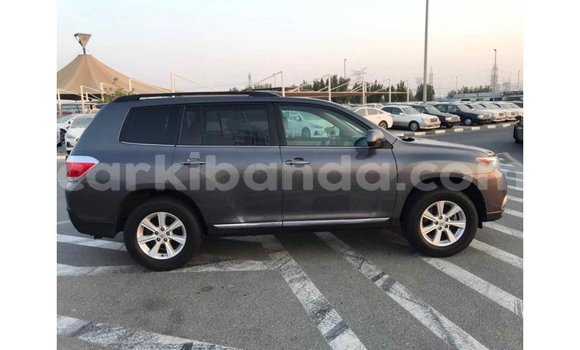 Buy Import Toyota Highlander Other Car in Import - Dubai in Uganda Buy Import Toyota Highlander Other Car in Import - Dubai in Uganda