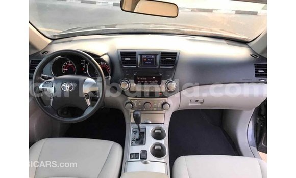 Buy Import Toyota Highlander Other Car in Import - Dubai in Uganda Buy Import Toyota Highlander Other Car in Import - Dubai in Uganda