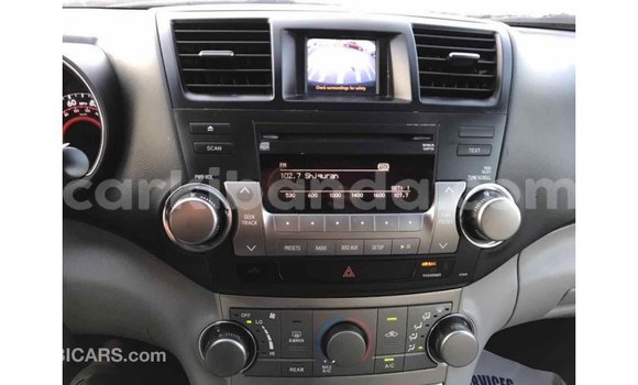 Buy Import Toyota Highlander Other Car in Import - Dubai in Uganda Buy Import Toyota Highlander Other Car in Import - Dubai in Uganda
