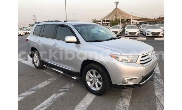 Gura Imported Toyota Highlander Other Imodoka i Import - Dubai mu Uganda Gura Imported Toyota Highlander Other Imodoka i Import - Dubai mu Uganda