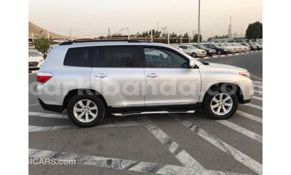Gura Imported Toyota Highlander Other Imodoka i Import - Dubai mu Uganda Gura Imported Toyota Highlander Other Imodoka i Import - Dubai mu Uganda